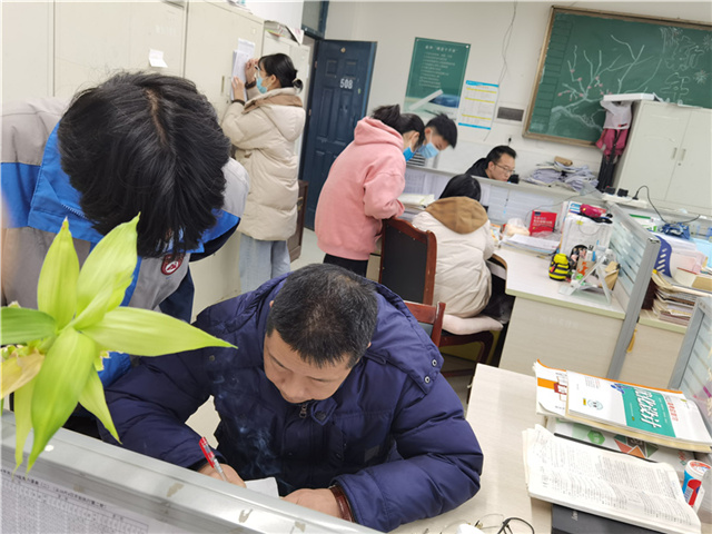 高2018級(jí)B部沖刺二診、備戰(zhàn)高考系列之三： 規(guī)范學(xué)習(xí)習(xí)慣  提高學(xué)習(xí)效率
